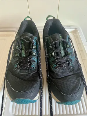 ASICS Gel Venture 9 Running Shoes thumbnail 3
