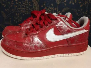 Nike Air Force 1 Low Women's Valentines Day Edition thumbnail 1