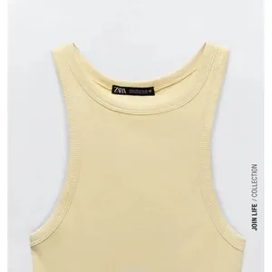 ✨ HP✨Zara Ribbed Crop Top✨ thumbnail 4