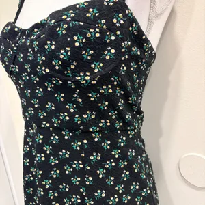 Hutch Ditsy Floral Corset Mini Dress Black Sweetheart Ruffle Flounce Hem‎ Small thumbnail 6