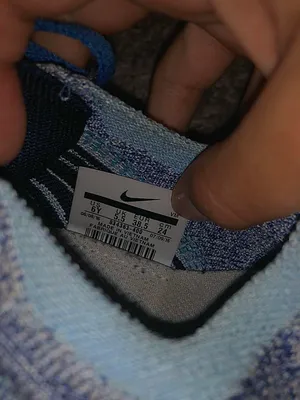 Nike Fly Knit Running Shoe thumbnail 3