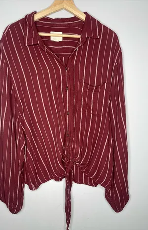 American Eagle Maroon Striped Tie-Front Button Up Blouse (X-Large) thumbnail 1
