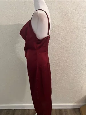 PrettyLittleThing Burgundy Cowl Neck Slip Midi Dress thumbnail 4