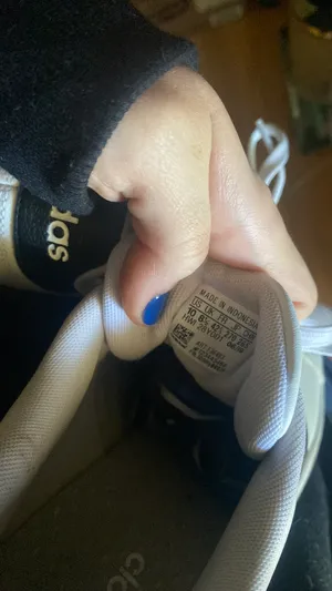 Adidas Sneakers Women’s thumbnail 4