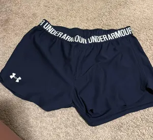 Under Armour Shorts thumbnail 1