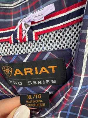 Men’s Ariat blue and red casual button down shirt  thumbnail 2