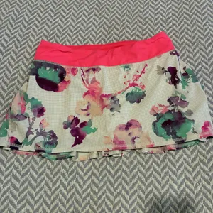 Lululemon Run: PACE SETTER SKIRT Lined Tennis Golf Shorts Blurred Blossom 6 thumbnail 2