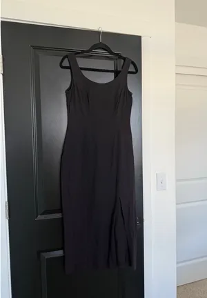 Boutique Black midi dress with side slit thumbnail 5