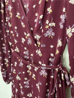 Mi Ami Long Sleeve Floral Mini Dress Size M Maroon Surplice Tie Waist Boho Chic thumbnail 3