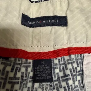 Tommy Hilfiger Womens Navy White Geometric Monogram Cotton‎ Chino Shorts Size 14 thumbnail 4
