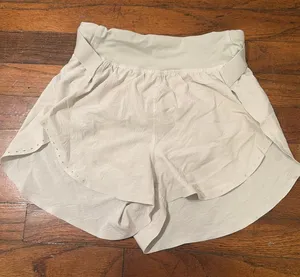 Lululemon Shorts thumbnail 1