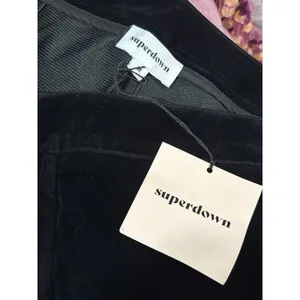superdown Ava Hot Shorts in Black Medium New Womens Velvet thumbnail 8