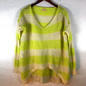 Kaitlyn Sweater‎ thumbnail 2