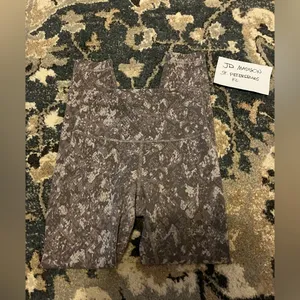 Lululemon Wunder Train High-Rise Tight 25" thumbnail 2