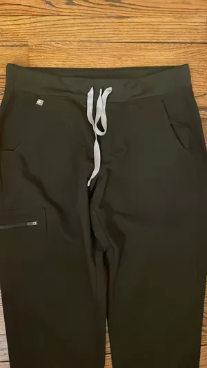 FIGS Zamora Jogger Scrub Pants thumbnail 6