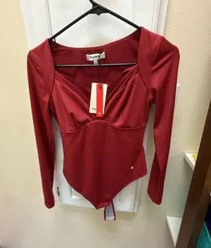 Popilush Red Long Sleeve Sculpting Bodysuit thumbnail 1