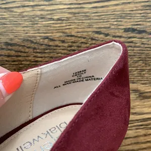 Lauren Blackwell Cecily Suede Burgundy High Heel Pumps Sz 10 thumbnail 5