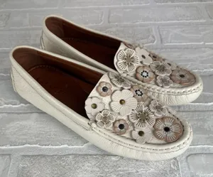 COACH Tea Rose Crosby Loafer Driver Flats Womens 8 Chalk Leather Floral Applique thumbnail 1