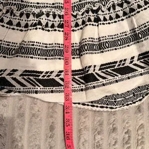 Elan Geometric Print Babydoll Mini Dress White Black Boho Tiered Bell‎ Sleeve L thumbnail 8