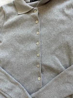 Brandy Melville Sweater thumbnail 2