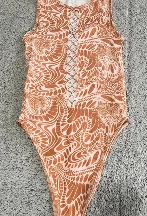 iHeartRaves Bodysuit. thumbnail 1