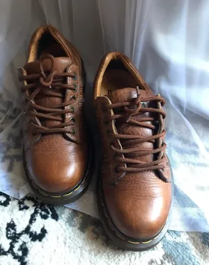 Dr. Martens Vintage Oxfords thumbnail 1