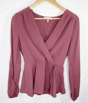 Monteau Mauve Purple Long Sleeve‎ Surplice Blouse Women's Size Medium M thumbnail 1