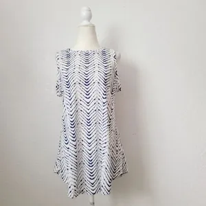 ✨ Athleta breezy tank arrowhead tie dye print top✨ thumbnail 4
