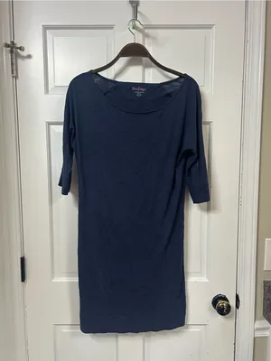 Lilly Pulitzer Navy Scoop Neck Tee with Pink Logo 3/4 Sleeves thumbnail 4