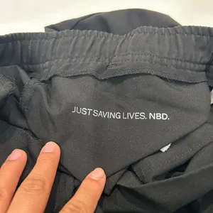 FIGS Black Scrub Jogger Pants Women’s Large Short Technical Collection thumbnail 9