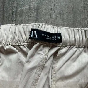 Zara relaxed pants thumbnail 3