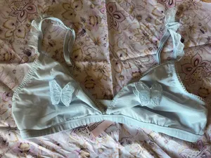Victoria's Secret Bra thumbnail 1