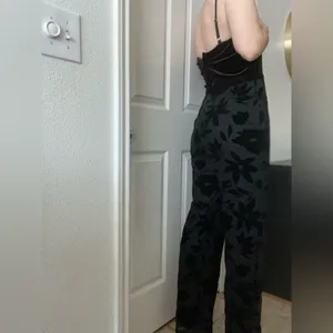 Lulus Love About It Velvet Strapless Jumpsuit Size Large‎ Black thumbnail 6