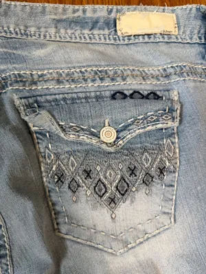 Series 31 Bootcut Whipstitch Boho Aztec Embroidered Flap Pocket Y2K Distressed Jeans 18 thumbnail 6
