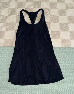 Alo Yoga Don't Get It‎ Twisted tank top thumbnail 1