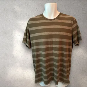Old Navy Men Striped Short Sleeve Core Crew T Shirt Size Large Olive Stripe thumbnail 2