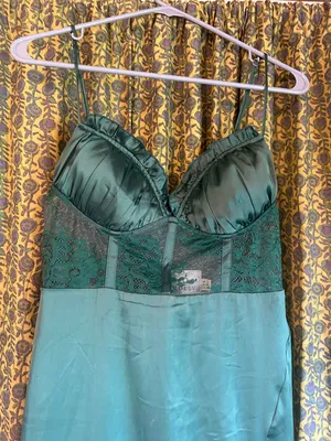 Hello Molly Green Satin And Lace Spaghetti Strap Maxi Dress Woman’s Size 6 thumbnail 2