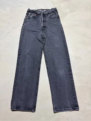 Levi’s premium Ribcage straight ankle black Jeans 26 thumbnail 1