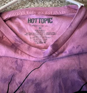 Hot Topic T-Shirt thumbnail 3