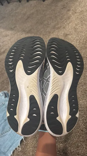 ASICS Shoes thumbnail 3