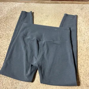 Vuori Womens Gorpcore Grey Waffle Knit High Waisted Leggings Thermal Yoga Sz‎ M thumbnail 5