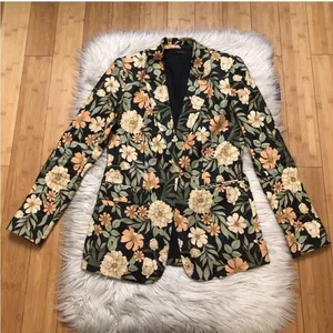 Elie Tahari floral blazer thumbnail 1