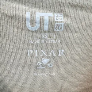 Uniqlo UT Pixar Toy Story Graphic T-Shirt Beige XS Woody Jessie Rex Disney thumbnail 2
