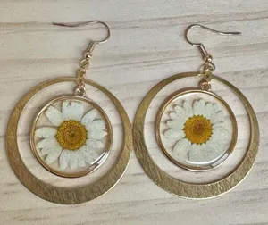 Real Pressed Daisy Resin Earrings in Gold Tone Circles thumbnail 1