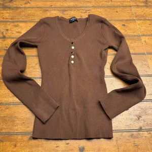 The Work Shop Brown Ribbed Long Sleeve Henley Top V-Neck Gold‎ Buttons M thumbnail 1