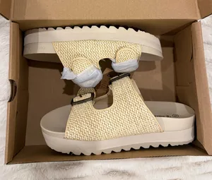 Bearpaw sandals thumbnail 1