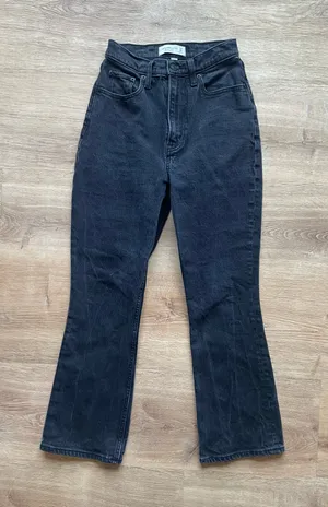 Abercrombie & Fitch Curve Love The Kick Flare Jeans Black 24 00R High Rise thumbnail 1