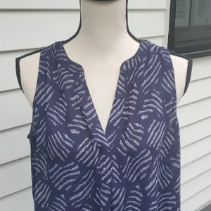 Loft Sleeveless V-Neck Top thumbnail 2