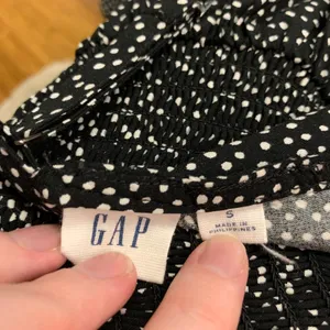 Gap Black White Polka Dot Smocked Bodice Spaghetti Strap Mini Dress Size Small‎ thumbnail 6