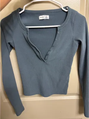 Hollister Long Sleeve Top thumbnail 3